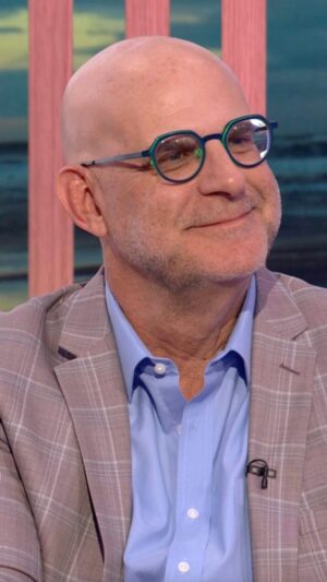 Harlan Coben Instagram - Bestselling author @harlancoben praises Her Majesty The Queen and the Queen’s Reading Room for their approach to encouraging people to read 📚
 
#TheOneShow #iPlayer