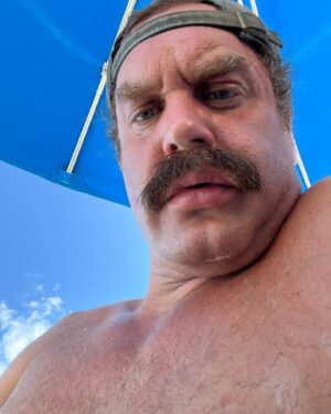 Harley Morenstein Instagram - Pic 1: what social media sees
Pic 2: what my phone sees when I’m editing Pic 1