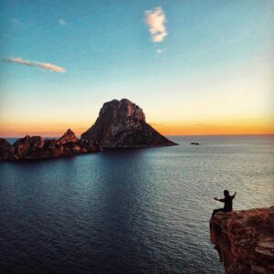 Harold Jiménez Instagram - Cuando estas en estos lugares solo queda mirar al cielo, dar gracias y disfrutar de las cosas maravillosas que nos ha regalado Dios!