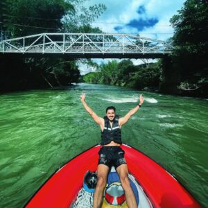 Harold Jiménez Instagram - Cumpliendo sueños en el pueblito!!🛶