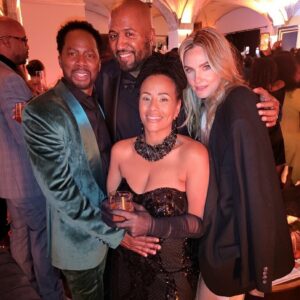 Harold Perrineau Instagram - Photo dump from last night. Thanks @grayscaleic for that beautiful suit and thanks to @jackibrowngrooming & @coleskincareformen for always getting a brother together. Quite a quick change around from the last picture here 😂. I love this crew of people. @thebestmanmovie @fromonepix I gotta mention my ride or die family. They always hold me up.