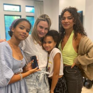 Harold Perrineau Instagram - It’s super difficult to find a picture of this lady alone because she’s always with our girls or sneaking hugs with someone’s new baby (looking at you Kdub)so I’m just gonna post her in her natural habitat, surrounded by love. Happy birthday mama. Another tour around the sun filled with ALL the love we can muster. Love you babe!😘😘😘