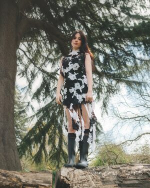 Harriet Cains Instagram - HARRIET CAINS X SUNDAY GIRL

@harriet.cains is no stranger to the big screen, with an honourable list of acting features already under her belt, she is truly taking the industry by storm. We have most recently seen the actress adopt the role of Philippa Featherington, in all three seasons of the star studded period drama ‘Bridgerton’ in which we see Harriet take on a whole new and exciting persona.

We are beyond excited chat to Harriet in issue 14 and delve into the world of acting, red carpet looks and what’s next on her 2024 agenda.

Photography: @daniellepainting
Styling: @jasmineldunnestyling 
H&MUA: @lauramarshmua 

See the rest of this ICONIC shoot in Issue 14, alongside our chat with Harriet! Link in bio to get your copy of your new favourite magazine (www.sundaygirlmagazine.co.uk)