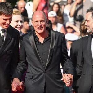 Harris Dickinson Instagram - TRIANGLE OF SADNESS 
@festivaldecannes 

Special to be a part of this incredible ensemble of artists who I love very much 💙 

Thank you @mrkimjones @dior
@liztaw 
@benkschofield