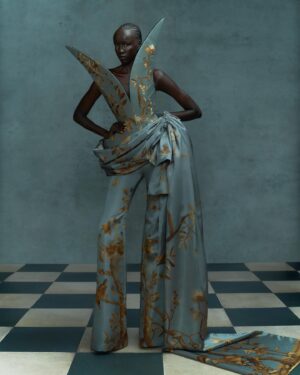 Harris Reed Instagram - I have never been so proud of a Harris Reed show, 6 months of work, hundreds and hundreds of hours of hand painted and hand embroidered deadstock wallpaper soaked, sponged and reworked into Fluid Demi Couture, for my 7th season, entitled Shadow Dance.
There are no words to express my deepest gratitude to my Harris Reed team for the sleepless nights and toiles and toiles that we had to make to make these dramatic silhouettes come together!

A massive thank you to @fromentaldesign and @timpbutcher for allowing me to access their archive and find these treasures to bring them back to life with your incredible help!

Shadow Dance 
@Harris_reed February 2024
Make-Up Look designed by @sofiatilbury using @charlottetilbury 
Hair @alipirzadeh @streetersagency in collaboration with @dysonhair @dysonhairpro 
Nails @manicuredbysimone with Sweet Squared @lovecnd @swwtsquared.nails
Styling @harry_lambert @bryantartists
Casting @nachumshonn
Movement Direction @simon.donnellon @sweetsquared.nails 
String Quartet Ian Burdge, Warren Zielenski, Zahra Benyounes, Bruce White
Production @family.ltd
Archive fabrics from @fromentaldesign
Footwear Harris Reed X @rokeratelier 
Millinery in collaboration with @viviennelake_
Press @dhpr_london
Imagery @marc_hibbert @artworld.agency
With thanks 
to @royalsalute @lexusuk