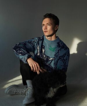 Harrison Osterfield Instagram - ‘My fault?! What did I do? 😂’
@fault_magazine Cover Shoot

📸: @josephsinclair 
Styling: @ellagaskellstylist 
Groomer: @petransellge