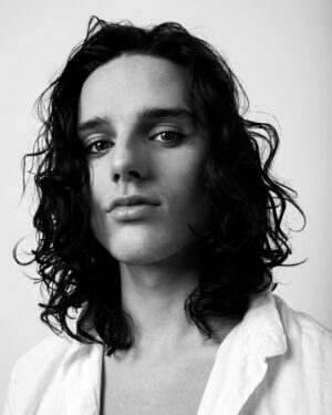 Harry Collett Instagram - 🖤.
@jemimashoots