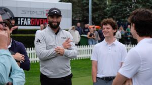 Harry Holland Instagram - What a day at the BMW Wentworth pro-am. One we’ll never forget. Thank you for having us @bmwpga @jonrahm