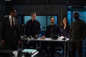 Harry Lennix Instagram - We’re back on your screen tonight with an all new episode of #TheBlacklist. Any predictions? 🤔