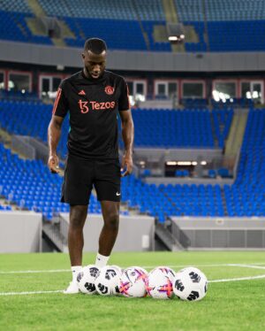 Harry Pinero Instagram - Doha Dump 🇶🇦 

“The true measure of happiness is linked closely to both integrity and emotional intelligence”

📸: @yanischakib 
#WeAreWinning