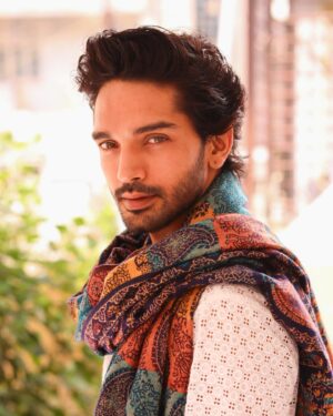 Harsh Rajput Instagram - તમારા પરિવાર ને
નૂતન વર્ષ ના અભિનંદન
આપનો પરિવાર સુખ શાંતિ પામે એજ શુભેછા.
.
.
.
.
.
#harshrajput #happynewyear #gujratinewyear #love #gratitude #indianwear #ethnic #positivevibes