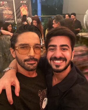 Harsh Rajput Instagram - Happy birthday dearest @himanshiparashar 
May this year brings lots of love and prosperity to you.
Godbless you🤗
.
.
.
.
.
#harshrajput #himanshiparashar #vijayendrakumeria #tmd #rumi #actor #birthday #celebration #cake #gratitude
