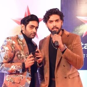 Harsh Rajput Instagram - ITA awards ki shaam mein red carpet par bhi huyi awards ki baarish!🏆 Aapko kaise lage ye chhote stage ke bade dhamaake, humein comments mein bataaiye!

Dekhna na bhoolein, 
#23rdITAAwards, iss Ravivaar, shaam 7:30 baje, StarPlus aur Disney  Hotstar par.

@theitaofficial @karansinghchhabra @saiketanrao @rajputharshjayesh

@colgatein @epsonindia @garnierindia @cadburydairymilksilk @lenovo_india  @vaselineindia @marutisuzukiofficial

#itaawards #ita2023 #itastar31dec