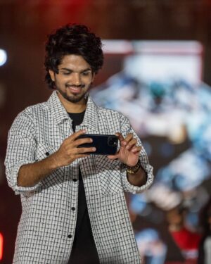 Harshavardhan Vidyasagar Instagram - Living my childhood dream of performing in concerts feels surreal🥹 Thank you all for the overwhelming love and support❤️🫂. This is just a humble beginning. Much love to each one of you!!❤️❤️🙏🏻🙏🏻
Special thanks to one of my Dear Fans for taking these amazing Pics and sending it over❤️ 

Styled by - @paviiiee_08 
Hair styled by - @anand_anok_0290
