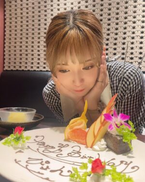 Haruka Yamazaki Instagram - うひひひ美味しいお肉とお祝いしてくれたんだ〜🥩✨✨