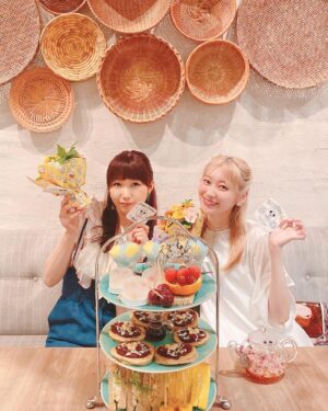 Haruka Yoshimura Instagram - 少し前に大好きな2人のお祝いがようやく出来ました 。

喜んでくれてよかったー♥︎

会うたびに可愛い物をプレゼントしてくれる2人。
この日だって私にもプレゼントを用意してくれて…優しすぎるの…。

うれしたのしい時間だったなぁ

#disneyharvestmarket 
#この後ハンバーグ食べた
#2人の誕生日は7月19日