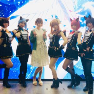 Haruka Yoshimura Instagram - イベントの時の写真です。
思い出がいっぱい
⁡
⁡
約5年間、織宮結衣ちゃんを通してオルタナティブガールズに関わる事が出来てしあわせでいっぱいです。

敵も含めて、こんなにみんなを好きになる事あるのかなってくらい愛おしい世界です。

おるらじの時に開発者様のこだわりやオルタナ達に対する愛を近くで聞かせて頂いておりました。

たくさんの人の愛でいっぱいのオルタナティブガールズ

キャプテンの皆様
最後までよろしくお願いします！
⁡
⁡
ブログも更新しました。
https://ameblo.jp/yh---blog/entry-12691726130.html

⁡
#オルタナティブガールズ
#オルタナティブガールズ2
⁡