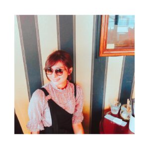 Haruka Yoshimura Instagram - 本日22時30分から
THE IDOLM@STER MUSIC ON THE RADIOです❁
.
終わった後に ながどんとぬーちゃんとお茶したよ◡̈
.
.
#永井真里子 #沼倉愛美
#影の写り込みでスリーショット
#被写体がよい