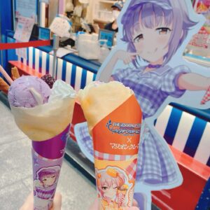 Haruka Yoshimura Instagram - マリオンクレープさんのコラボにいってきましたー！

行きたいなぁーと思っていたら綾が誘ってくれました。
綾は昔から美嘉関連のイベント事に誘ってくれるの…😢感謝すぎる…🧡🧡

Orange Sapphireをイメージした美嘉のクレープだけど、私色ギフトの「クレープを食べたりたまに弱音はいたり〜♪」の歌詞も大好き

31日までやっているので、ぜひっ

#マリオンクレープ
#ロイヤルホストも行った