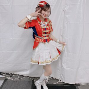 Haruka Yoshimura Instagram - ❶GAL写真
原宿ギャルや、ちびっ子ギャル、壮大なギャルや、生まれた時からのGAL✌️

❷❸❹2ショット写真ー！
みんな素敵すぎたの…
ライブをみていて
こんな素敵な人達と仲間なんだなぁーって、なんだか泣けてきちゃう…。

芹亜と写真が撮れなかったんだけど、もらったアクスタをのせました！ずっと私に渡そうと持っていてくれたと思うとなんか胸がぎゅっとなる！ありがとうー！😭

❺みんなで撮った写真ー！
久しぶりに会えて嬉し楽しかった！💕もうほぼ同窓会だった！
もはや第二の故郷って感じ😂

❻1s tメンバーと撮った♡
このメンバーで歌えて嬉しかった😭
ふーりんといっぱい色んな写真撮ったんだけどお互い高確率でブレてておもしろい😂

❼マネージャーさんが撮ってくれた謎の動画
（ほんと謎！）

❽セレンディピティ✨
色んな思い出がつまった衣装

この後からオフ写真のつもりだったんだけど、お気に入りなので載せちゃう！

❾ちっすーと
いい笑顔でしょ？😉
そして、ちっすーのダンスは芸術だと思うの！

➓10周年の家族写真。
今回は私が子供ポジションです。

しかも、写真とろー！と言いつつ
場所を移動したら誰もカメラ持ってきてなくて笑った😂

たぶん、これで写真撮ってもらった人全員のせたと思う！！見落としてないかいっぱい確認したんだけど…なんせん枚数が多すぎで自分を探せてないかも！
のってないって人はすみませんが連絡くださいーーー🙇‍♀️💦めちゃくちゃ謝ります！！

そしてそして最後に
U149アニメ化おめでとうございますー！！
密かにずっとまりえってぃと
アニメ化を応援してました！！✨

こんな素敵な事が10周年ファイナルで発表されて私はも本当にうれしいです🙏💕おめでとうーー！！！

主題歌とか挿入歌とかエンディング曲とかこれからいっぱい大好きな曲が増えそうで楽しみです♫

これからも応援してますっ！！

#シンデレラガールズ
#シンデレラガールズ10周年 
#u149