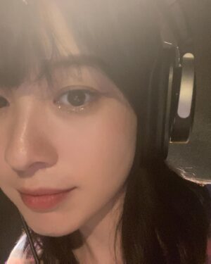 Haruna Muranaka Instagram - 🎧😏