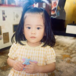 Haruna Muranaka Instagram - 本日、26歳になりました。

たくさんのお祝いメッセージありがとうございます！！！

20代後半も全力で楽しみたいと思います。よろしくね✌️

2023.5.17

#26 #26歳 #アラサー #アラサー女子 #20代 #後半戦