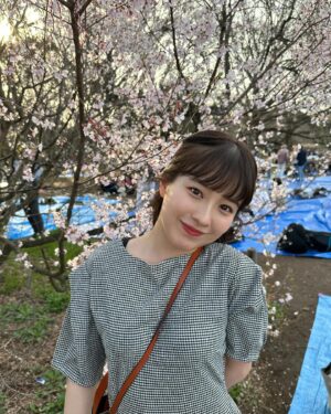 Haruna Muranaka Instagram - お花見でうっとり🌸

#代々木公園 #お花見 #花見 #開花 #満開