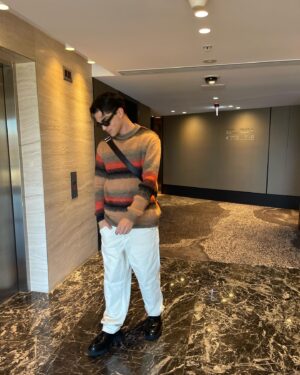 Harvey Petito Instagram - these elevators taking forever 😭