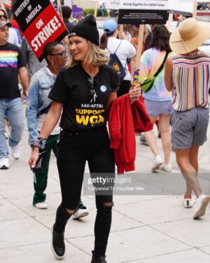 Haviland Stillwell Instagram - One movement, one line. 
More stepping. So many friendly faces. Solidarity, of course, and hanging In there together. Thx @wireimage and @gettyimages for sending folks out to document. Thx to everyone for showing up for yourselves, your career, and this business that we love. #sagsupportswga #wgastrike #unionstrong #wga #hollywood #pride #summer2023 #aea #equity #actorsequity