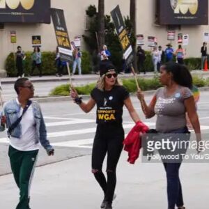 Haviland Stillwell Instagram - One movement, one line. 
More stepping. So many friendly faces. Solidarity, of course, and hanging In there together. Thx @wireimage and @gettyimages for sending folks out to document. Thx to everyone for showing up for yourselves, your career, and this business that we love. #sagsupportswga #wgastrike #unionstrong #wga #hollywood #pride #summer2023 #aea #equity #actorsequity