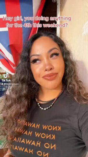 Hāwane Rios Instagram - 4th of Iulai = 4th of YouLie 
WE ARE NOT AMERICAN - HKT

#notmyindependenceday #hawaiian #kanakamaoli #illegallyoccupied #notamerican #iamnotamerican #4thofjuly #4thofiulai #4thofyoulie #freehawaii #freepalestine #freewestpapua #freeguahan 

OG: @mehanaokala 👚: @brandy.alia