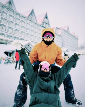 Hayate Wada Instagram - .
まさやと🏂
人生でちゃんと滑ったの初めてだったので転びまくって全身筋肉痛です笑