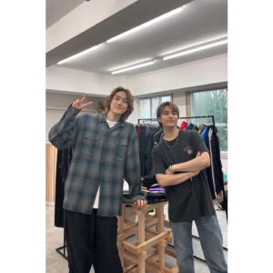 Hayate Wada Instagram - .
ハルキの古着チャンネル
お邪魔させてもらいました！
ハルくん誘ってくれてありがとう＾＾
最高な買い物してしまったなー！笑
めちゃめちゃ楽しかったからまたすぐにでも出たい🤣
まだ見てない方は是非チェックしてください！