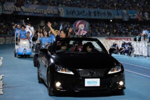 Hayato Ichihara Instagram - ©KAWASAKI FRONTALE
#川崎市制100周年
#かわさき飛躍祭 
#川崎
#川崎フロンターレ 
#サンフレッチェ広島 
#始球式
#ハーフタイムショー