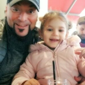 Hayko Cepkin Instagram - Provalı mırovalı eş dost hasret giderip geceyi uzatmadan dinlenmeye çekilmeli total bir gün işte. Yarın görüşmek üzere 🤘☠🤘