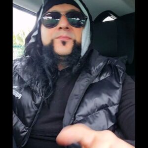 Hayko Cepkin Instagram - Cevaplar için o kadar çok konuştum ki hiçbirşey yazasım yok 🤪🤣🤣🤣 önemli detaylara değindim. Top sizdeeeeeğ 🤘🫡🤘
Konu 1/ Jekyll&Hyde
  2/ #anepicsymphony
  3/ 18 mayıs stadyum konseri