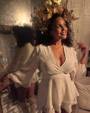 Hayley Marie Norman Instagram - [Arriving at the Pearly Gates]
Me: ok, but can you take a pic of me real quick?