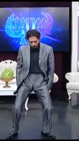 Hayrettin Instagram - O zaman dans 🕺