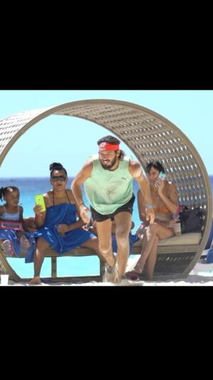 Hayrettin Instagram - Survivor gerçek hayatta olsaydı ne olurdu 😎 Videonun tamamını izlemek için link bio’da ☝🏼☝🏼☝🏼