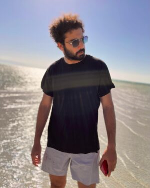 Hazem Ehab Instagram - بتتخلص من مشاكلك ازاي؟ 

كده اهو ..