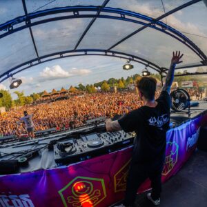 Headhunterz Instagram - Second time @intothemadnessfestival and it already felt like home.

📸 @luisaart.de