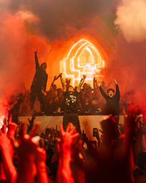 Headhunterz Instagram - GOLD RECORD FOR OUR CHURCH! 🏆🙏🏼
WHAT A WAY TO END 2023, THANK YOU ALL SO MUCH!! 🧡