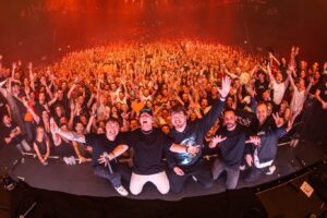 Headhunterz Instagram - When I made the decision to stop performing, I told myself it would be best to not organize a final show but to just ride it out and leave quietly. I felt like with all the memories, everything already came full circle when it comes to performing and I was almost afraid to leave another mark on the legacy. 

But man, am I happy that Joram convinced me otherwise. 

I now realise how valuable it was to get closure for myself, but also together with my dearest friends, colleagues and “fans” (I still hate that word)

While this may or may not have been the last time I ever set foot on stage in my life, it is the closing of a 17 year long chapter in which touring the world as a performing dj defined my lifestyle, with many ups and downs as many of you know. But as with almost all memories, the sweet ones are the ones that will last.

All the tears that were shed this night, were tears of pure happiness. I can’t begin to explain how it feels to get this kind of appreciation. To hear your loved ones telling you how they really feel about you. To witness the complete and utter silence while people were listening to my last words that night to thank them. 
To wake up in a hotel room the next morning and to have one last hotel breakfast, this time not alone, but together with my family.

I am home.

Once again, thanks to everyone who was there at one of the most meaningful moments of my life, all the other amazing artists who performed, the team who made this night possible, and my dear friends and family who were there to support me from start to finish. This was a moment in time I will never ever forget.