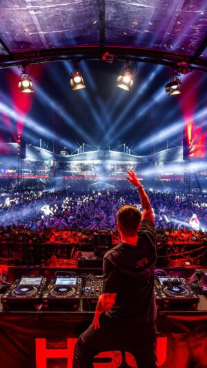 Headhunterz Instagram - One million for The Flame Inside. Proud and thankful 🧡