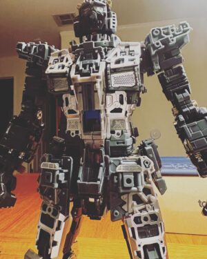 Heather Anne Campbell Instagram - Weekend Gundam progress