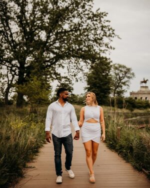 Heather Monroe Instagram - 5 months away 💍 
.
📸: @photographybytonyahoover