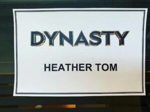 Heather Tom Instagram - Got my own office! @cw_dynasty @cbsentdiversity #director #shadow