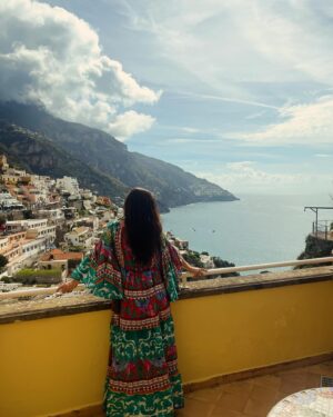 Heather Tom Instagram - Just got back from an AMAZING vacay in Italy. One of my favorite places on earth! And the highlight of our trip was visiting Positano and staying at the Hotel Posa Posa. The room (the last photo is the view from our balcony) the food, the staff was absolutely BEYOND! We’re already planning our trip back! Thank you so much for making us feel so at home! Grazie Mille!!! @posaposapositano #italy #love #positano #pasta #foodie #mediterranean #almalficoast