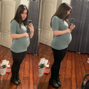 Heather Vaughn Instagram - 24 weeks! I feel like I just suddenly got huge overnight 😂 Little girl is kicking and wiggling around so much every day and doing great! Because of my T1D I get ultrasounds every 4 weeks to track her growth and she’s right on track ☺️

The first trimester was so awful I’m so thankful this second trimester has been really easy so far 😩❤️ I can’t wait to meet our little girl soon!!!