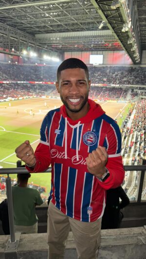 Hebert Conceicao Sousa Instagram - Fora de casa é mais caro! BBMP! 💙❤️